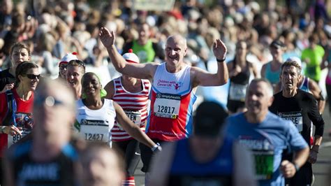 Event starts at sat oct 20 2018 at 04:00 pm and happening at. Great South Run - 10 miles, running event in Southsea ...