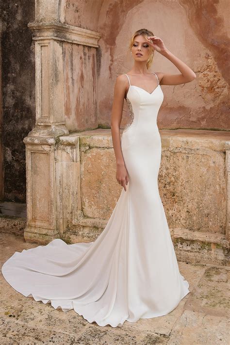 Backless Wedding Dresses And Bridal Gowns Page 3 Uk