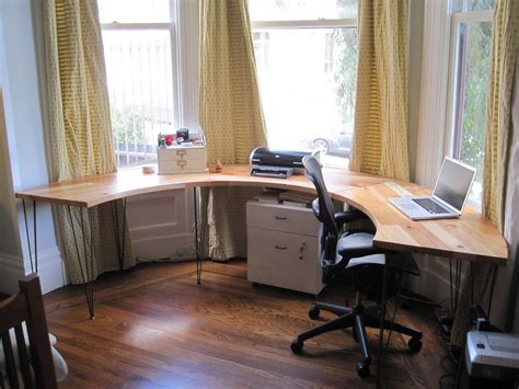 Your bedroom is a place to retreat and rest after a long day, so you want to make sure it is a place of peace and relaxation. bay window desk bedroom - Google Search | Desk layout ...