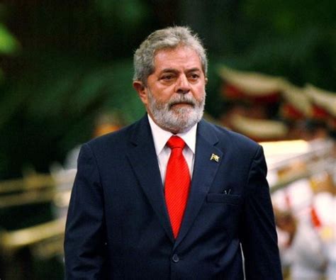 Matrimonio Del Candidato Luiz Lula Da Silva Refuerza Su Imagen De