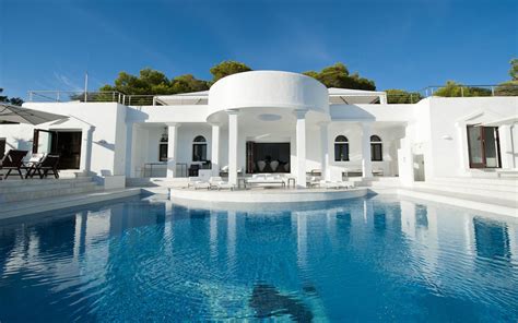 Villa Rica Ibiza Spain Is A Luxury Villa With Its Own Underwater