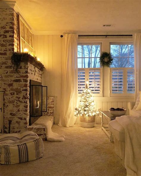 Impressive 37 Awesome And Cozy Winter Interior Decor Fireplace Home