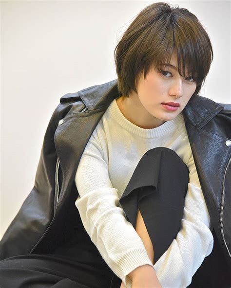 【ショートヘア髪型ランキングTOP10!】人気のストレート ...