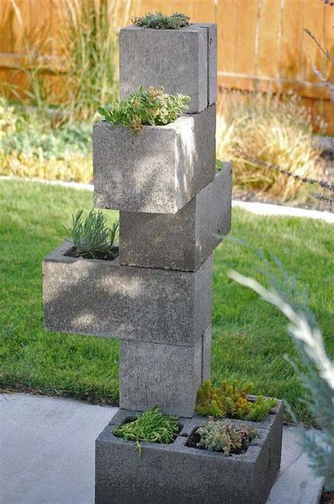 Concrete planter garden block wall idea | deavita. Cinder block garden ideas - furniture, planters, walls and ...