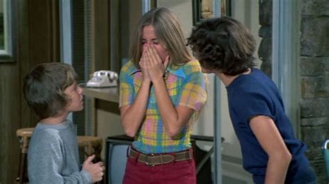 10 must watch brady bunch episodes 50 years later pho