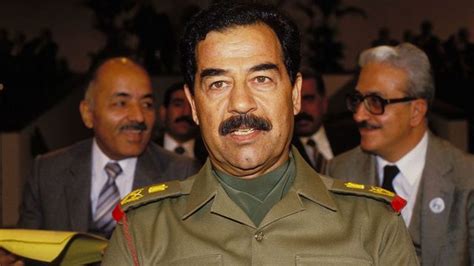 Saddam Hussein Comment Lancien Président Irakien A Ordonné Décrire Un Coran Avec Son Propre
