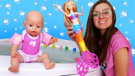 Hacemos burbujas de jabón para la muñeca bebé Juguetes Baby Born Vídeos para niñas YouTube
