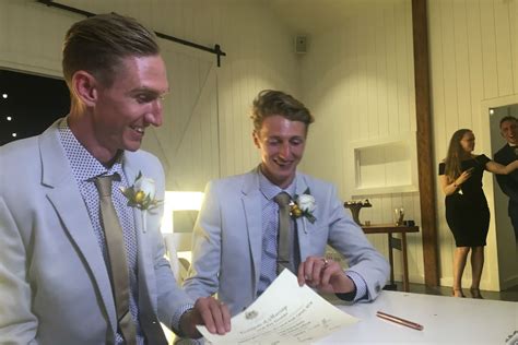 same sex marriage minutes after midnight dream team craig and luke get married abc news