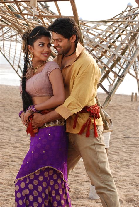 Hot Navel Actress Amala Paul In Vettai Movie Stills Actress Shots