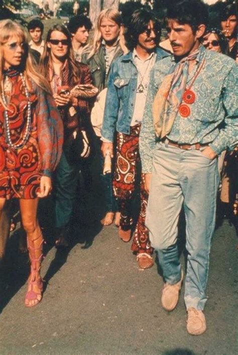 Stunning Photos Depicting The Rebellious Fashion At Woodstock Fotoscuriosas