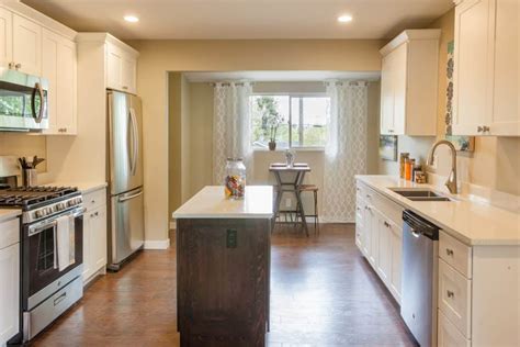 Kitchen cabinets should be replaced whenever they are in poor condition or whenever you feel that it's necessary to freshen up your kitchen's style as interior design trends change. Do Kitchen Islands Have To Be Anchored? | Best Home Fixer