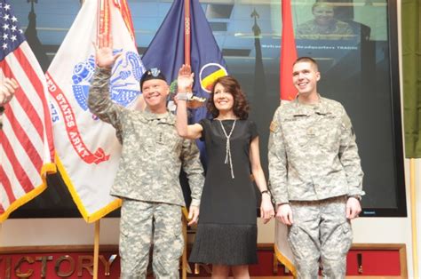 Tradoc Welcomes New Commanding General Article The United States Army