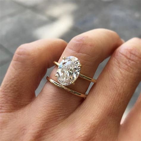 Oval Obsession Get Hailey Baldwins Engagement Ring Look Wedding