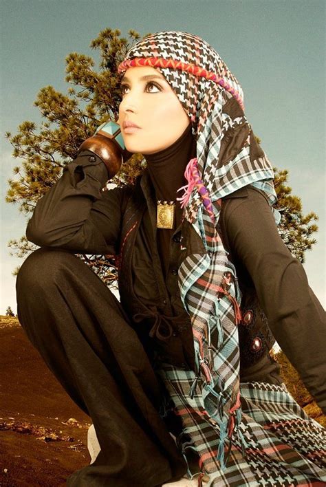 الأربعاء يناير 16, 2013 7:30 am من طرف عاشق فلسطين. الحجاب على طريقة حنان ترك - Majallati : مجلتي