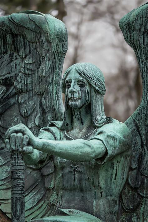Weeping Angel By Dale Kincaid Angel Statues Sculpture Cemetery Art