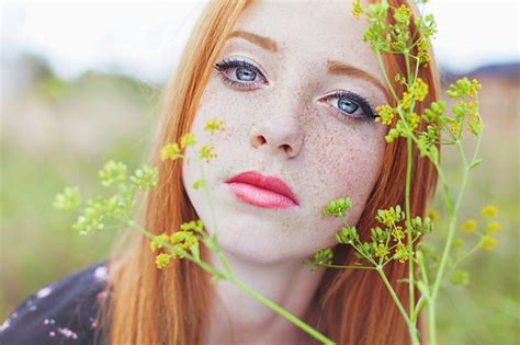 Striking Portraits Of Gorgeously Freckled Redheads By Maja Topcagic