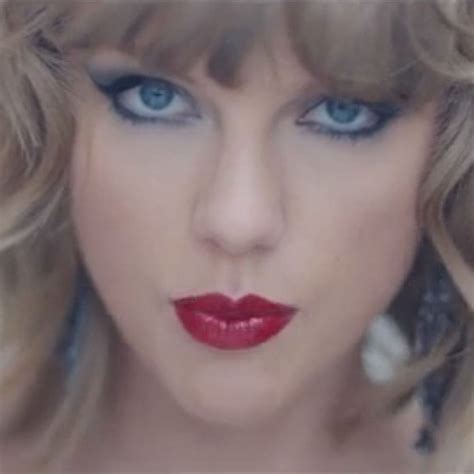 Taylor Swift Goes Full On Crazy For Her Blank Space Video Taylor Swift Red Lipstick Taylor