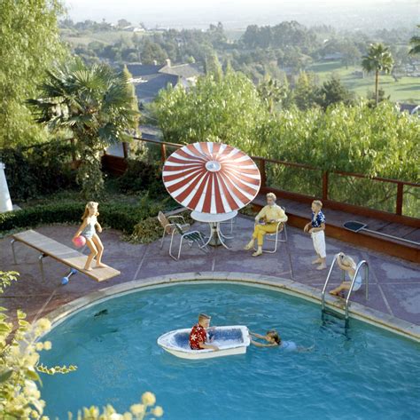 Celebrate Summer With Vintage Photos Of Swimming Pools Across America Swimming Pools Backyard