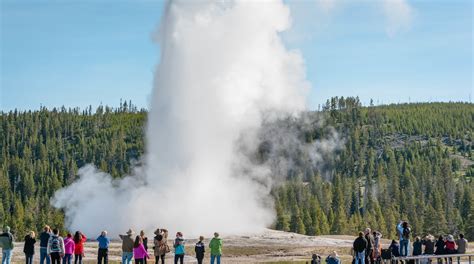 Visit Old Faithful In Yellowstone National Park Expedia