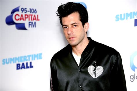 Mark Ronson Reveals Hes A Sapiosexual But What Does That Mean