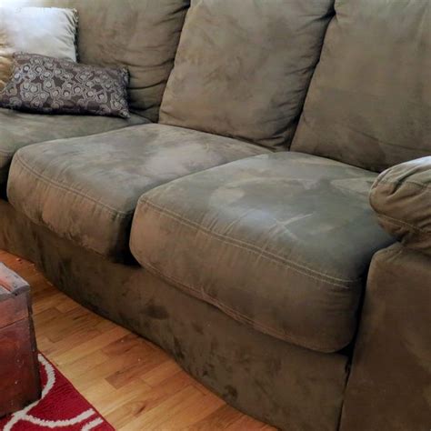 How can a polyester couch be cleaned? How to Clean Couch Cushions That Stink | Clean couch ...