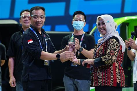 Sabet Gelar Juara, Yoong Motor Hadirkan Modifikasi Gelis Cuci Keliling