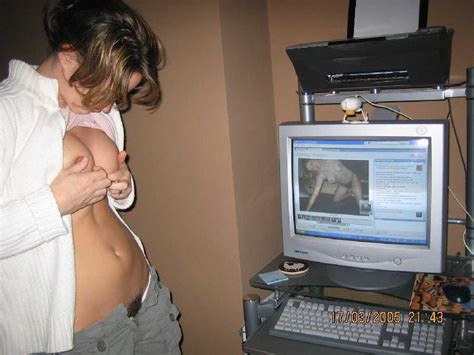 Pictures Showing For Girl At Computer Watching Porn Mypornarchive Net