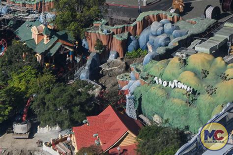 Chip N Dales Treehouse And Character Fountains Demolished At Mickeys