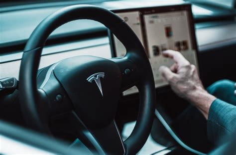 Tesla Nhtsa Asking Elon Musks Ev Car Company To Recall 158000 Cars