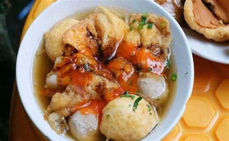 Bakso mercon gambar makanan pedas enak. 10 Makanan Enak di Bandung yang Bisa Kamu Beli di Tokopedia