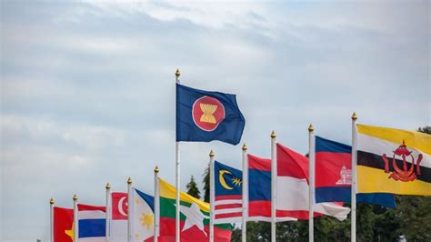 Daftar Negara ASEAN dan Keunikannya Masing-Masing - Gramedia Literasi