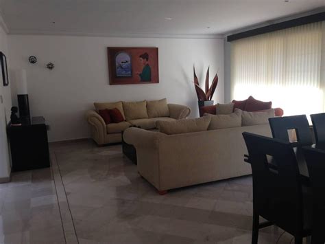 En la planta baja esta situado el local que tiene 70m2. Negociable Oportunidad Urge Vender Hermosa Casa en Exclusivo Fraccionamiento, Edo. de México ...