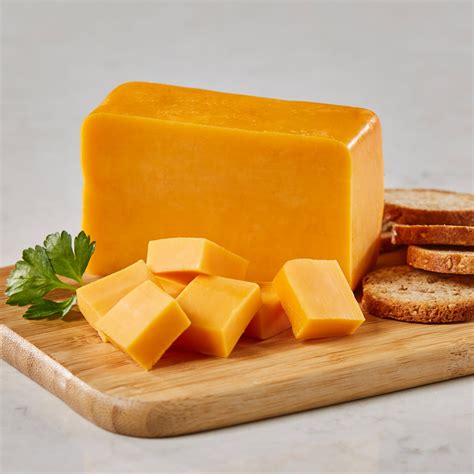 Medium Cheddar Cheese 16oz Rons Wisconsin Cheese
