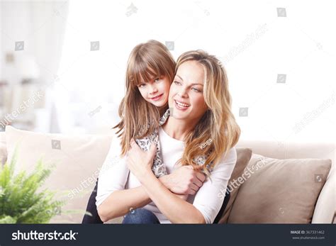 Portrait Happy Mother Hugging Her Daughter库存照片367331462 Shutterstock