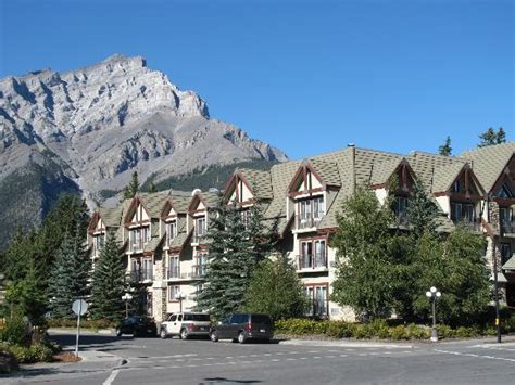 Tvs come with cable guests of inns of banff enjoy an indoor pool, free wifi in public areas, and conference space. Banff Inn - Hotel Reviews, Deals - Alberta - TripAdvisor