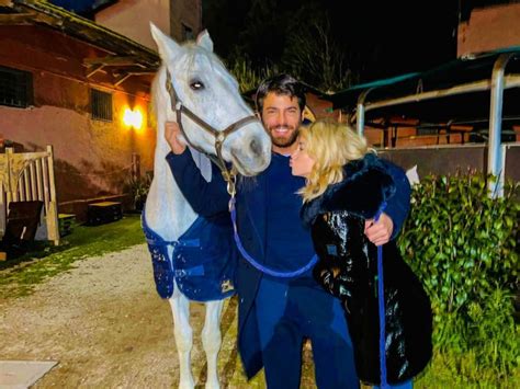 Diletta leotta festeggia 30 anni. Can Yaman e Diletta Leotta, l'anello e la casa - Wondernet ...