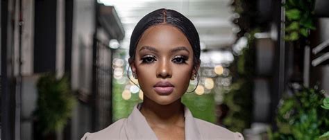 Watch Mihlali Ndamases Latest Video Will Have You In Stitches