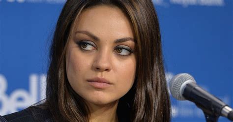 Hollywood actress and lover of life. Mila Kunis: Hochzeit mit Ashton Kutcher abgeblasen? | BUNTE.de