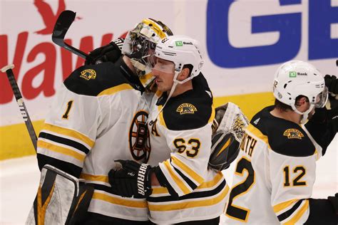 Boston Bruins 2021 Player Grades Jeremy Swayman Makes An Impact