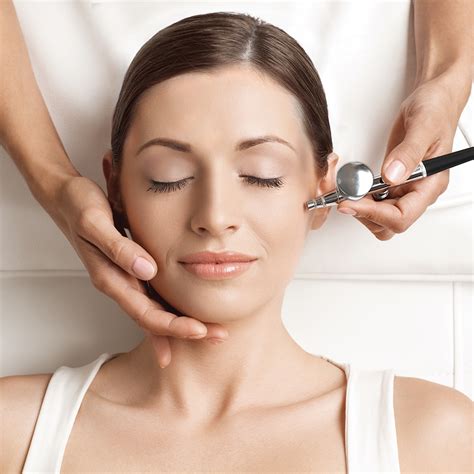 introducing the oxyoasis facial an instant moisture boost infused with 95 pure oxygen for a