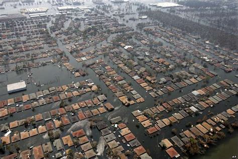 Bbc News In Pictures The Story Of Hurricane Katrina Damage Done