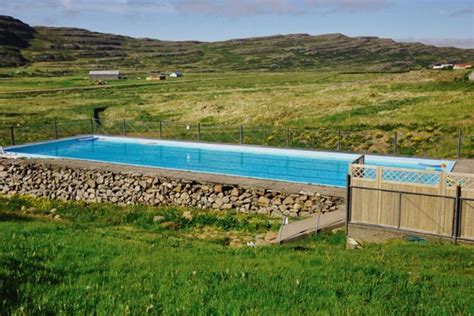 Hellulaug Pool And Hot Spring