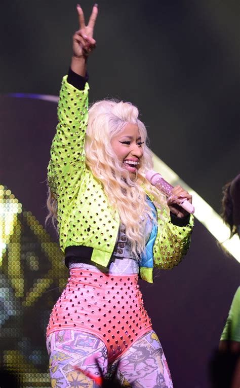 Nicki Minaj Rushed By Fan Onstage
