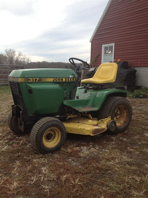 1960's John Deere 317 Lawn Tractor with front & Rear Hydraulics and