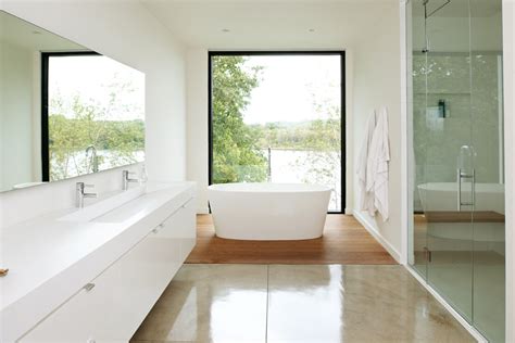 As you approach the house the immense panorama of lake travis will impress even the most savvy lover of lakes. 20+ Minimalist Bathroom Designs, Decorating Ideas | Design ...