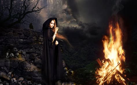 Download Evil Woman Wallpaper Scary Women Wallpaper Scary