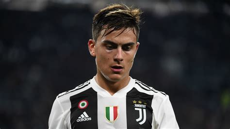 Он играет на позиции оттянутый нап. Real Madrid bid for Paulo Dybala and Eden Hazard