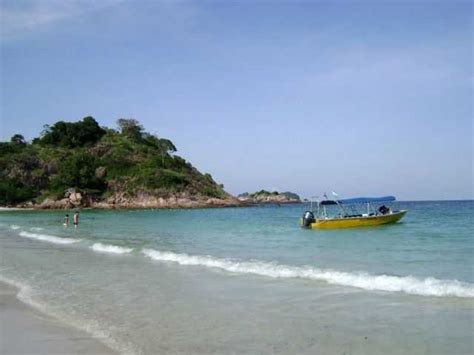 You can book your trip as soon as early march but not much before. Bercuti di Pulau Redang | Percutian Bajet