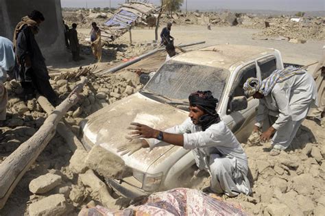 Deadly Earthquake In Rural Pakistan Photo 1 Pictures Cbs News