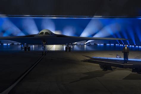 The B 21 Raider A New Stealth Bomber Is Revealed Popular Science